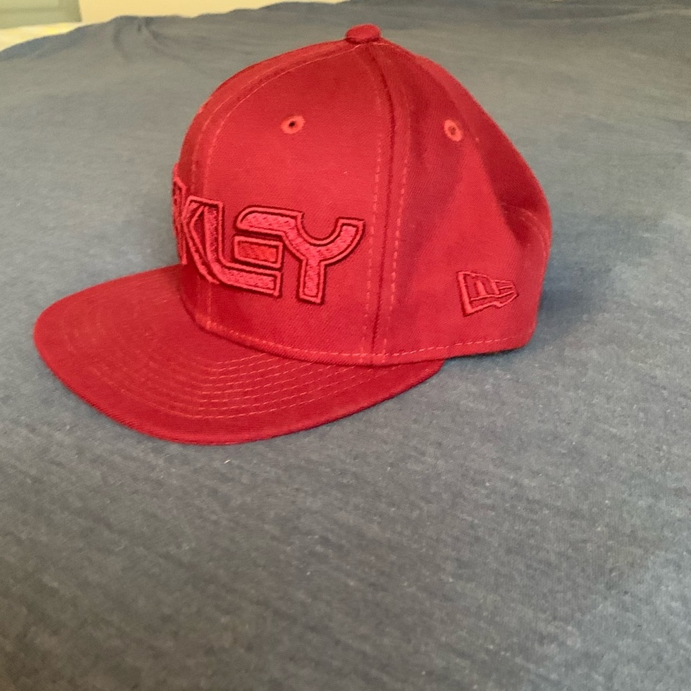 OAKLEY HAT